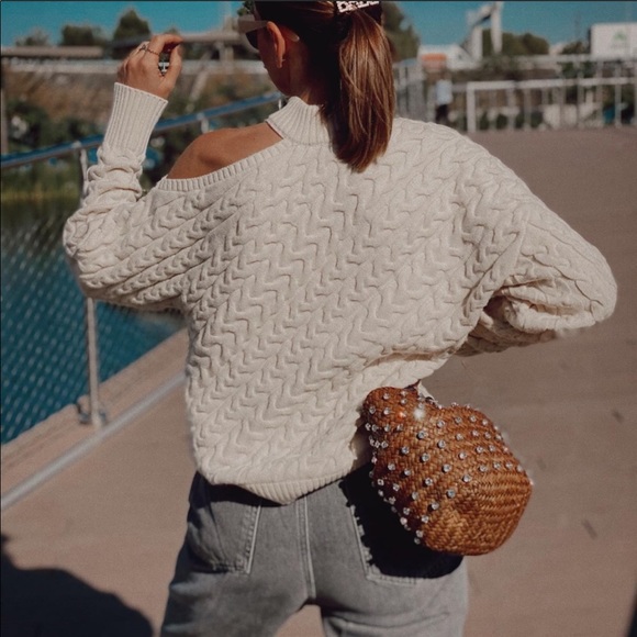Zara | Sweaters | Zara Cable Knit 